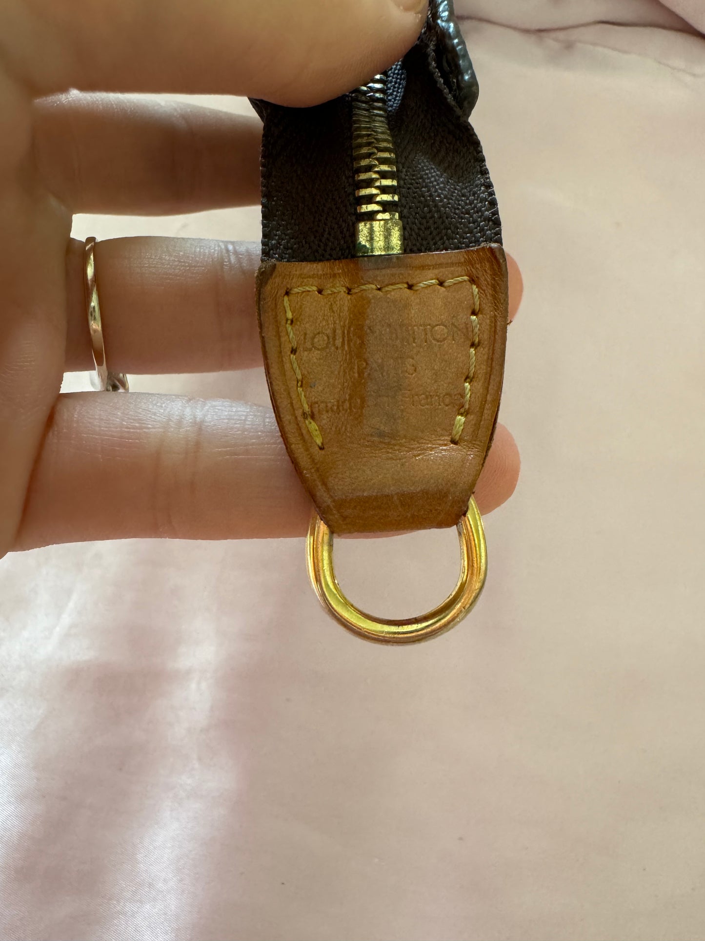Toilette LV small