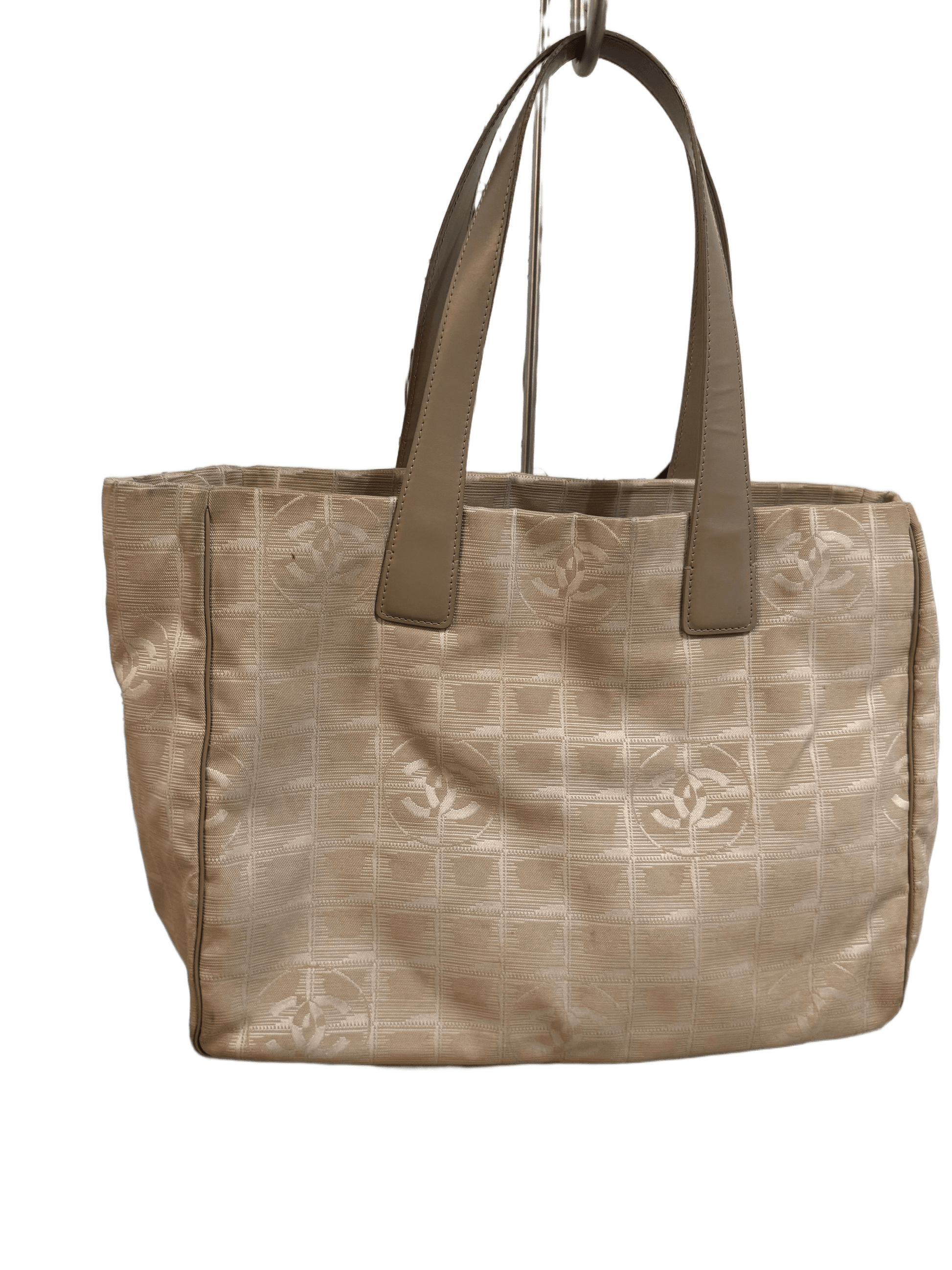 Processed image for Chanel shopper