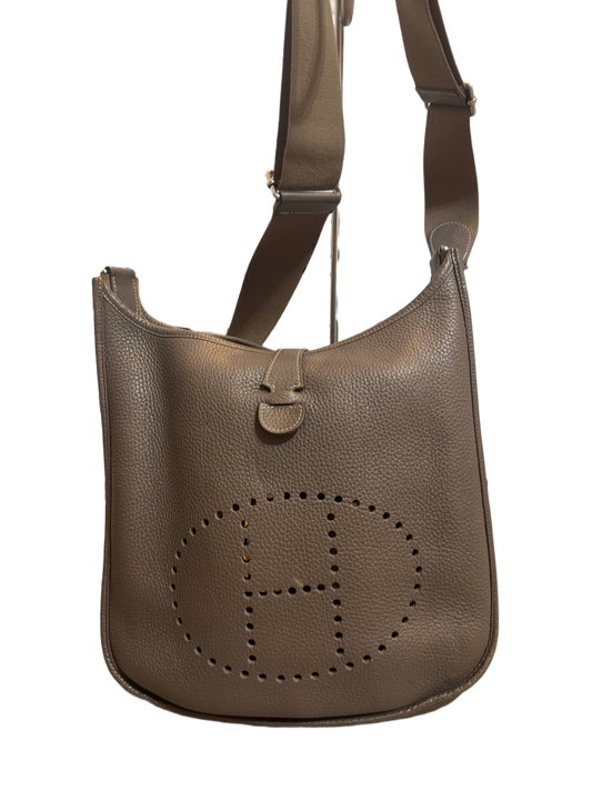 Processed image for Hermes Evelyne